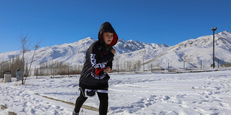 Vanlı boksörün hedefi 'Türkiye şampiyonluğu'