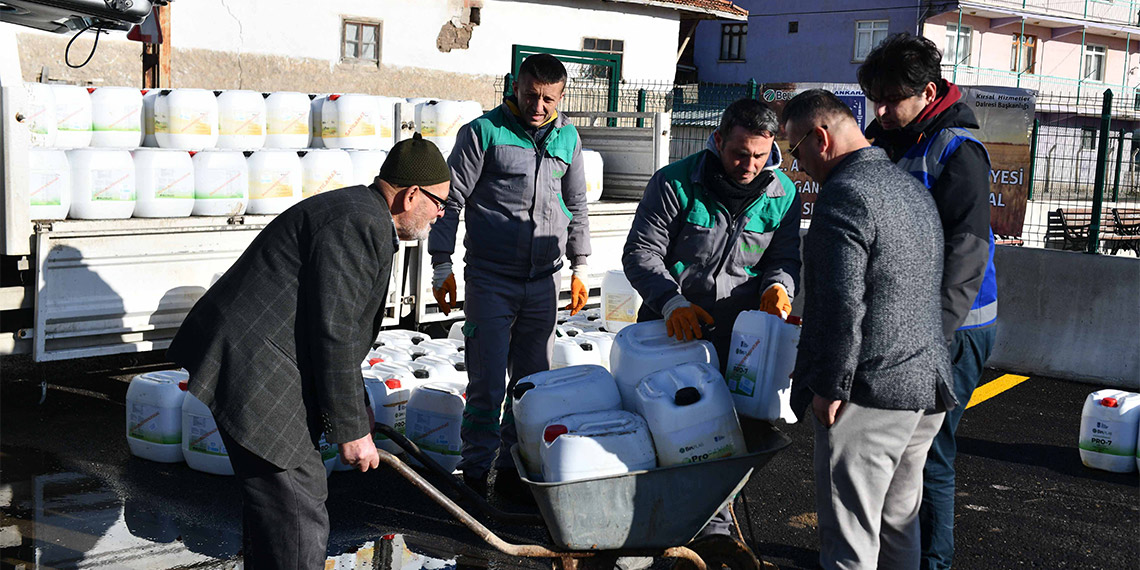 Sıvı gübreler Başkentin 25 ilçesindeki yerli üreticiye ulaştırılıyor