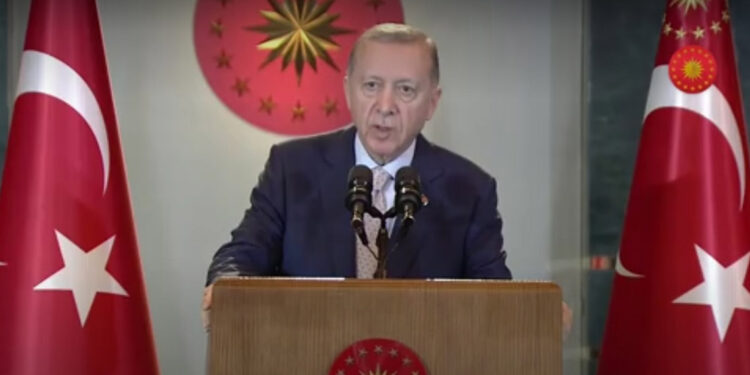 Yalan haberlerle ülkeyi karıştırmaya çalışıyorlar