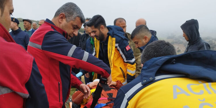 Adıyaman'da otomobiller kafa kafaya çarpıştı; 5 yaralı