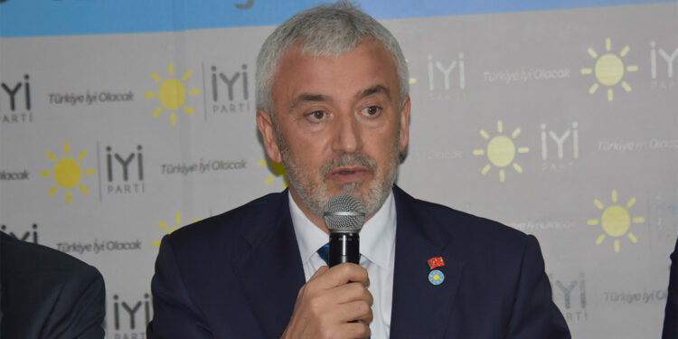 AK Parti'den istifa eden Enver Yılmaz İYİ Parti'den belediye başkan adayı oldu