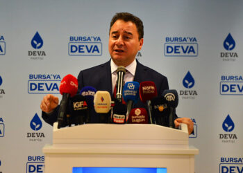 Küçük ortağın başka planları var
