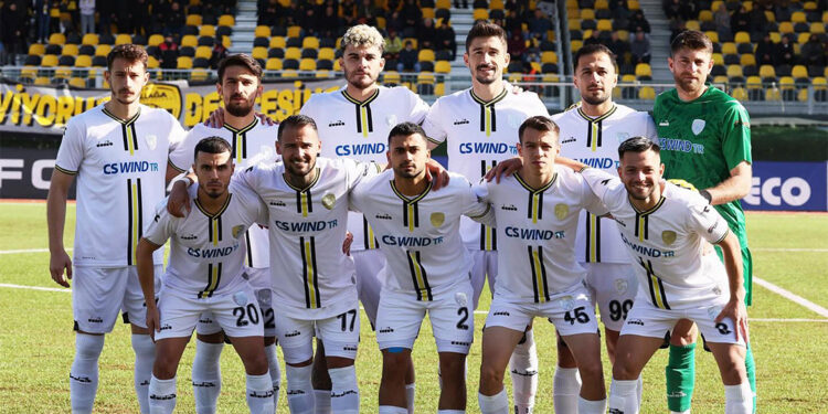 Aliağa Futbol profesyonel liglerde namağlup tek takım konumunda