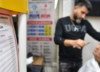 Antalya'da 'Lüks' tarifede tıraş 1100 lira