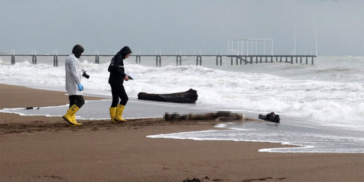 Antalya sahillerinde bulunan ceset sayısı 6'ya yükseldi