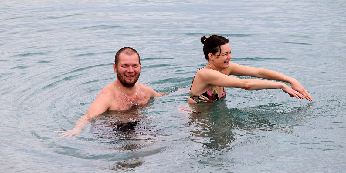 2024 yılının ilk gününde denize girdiler