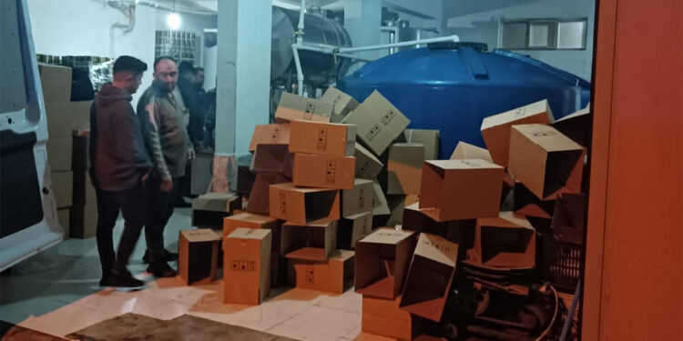 Aydın'daki fabrikada 10 ton 960 litre sahte zeytinyağı ele geçirildi
