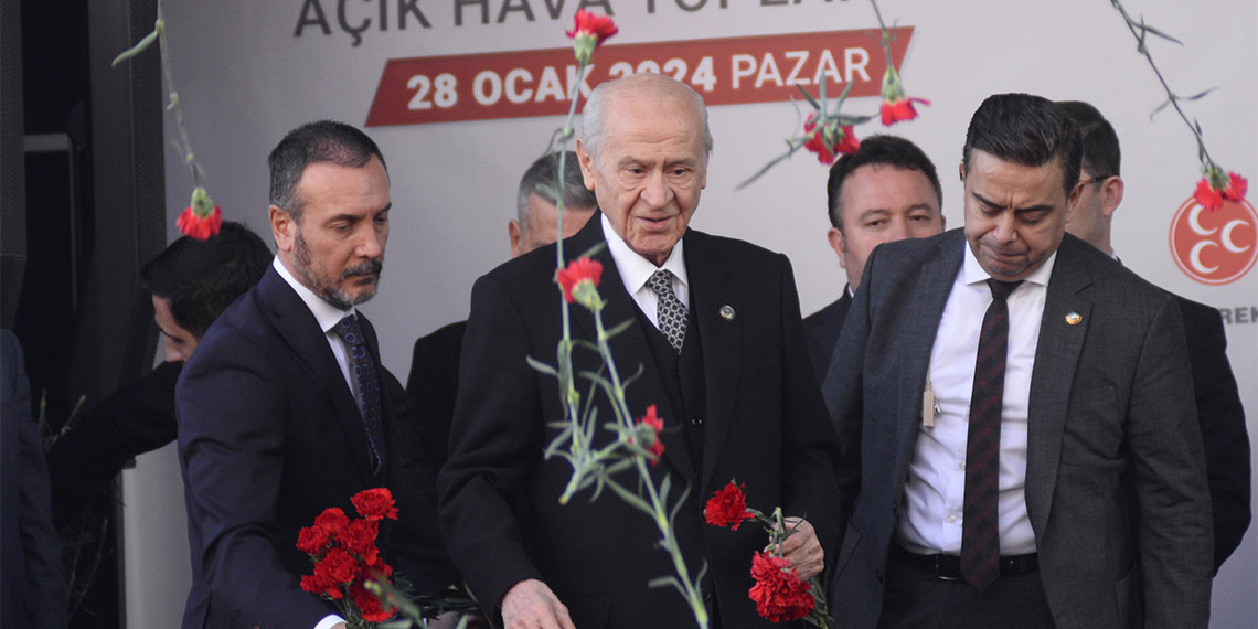 Mersin sevdalıları şehremini vazifesini üstlenmeli