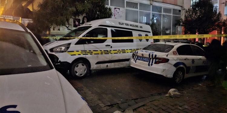 Bahçelievler'de dernek lokaline silahlı saldırı