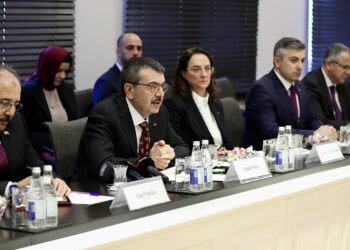 Bakan Tekin, Azerbaycan Eğitim Bakanı ile bir araya geldi
