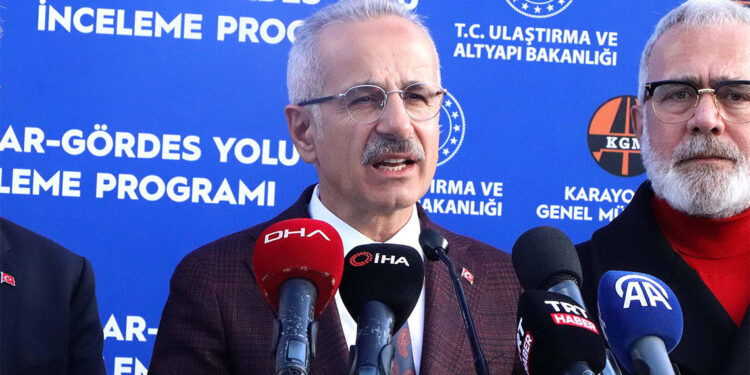 Akhisar-Gördes Yolu ile 105 milyon lira tasarruf sağlayacağız