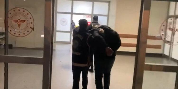 Çember-10 operasyonlarında 4 bin 853 firari yakalandı