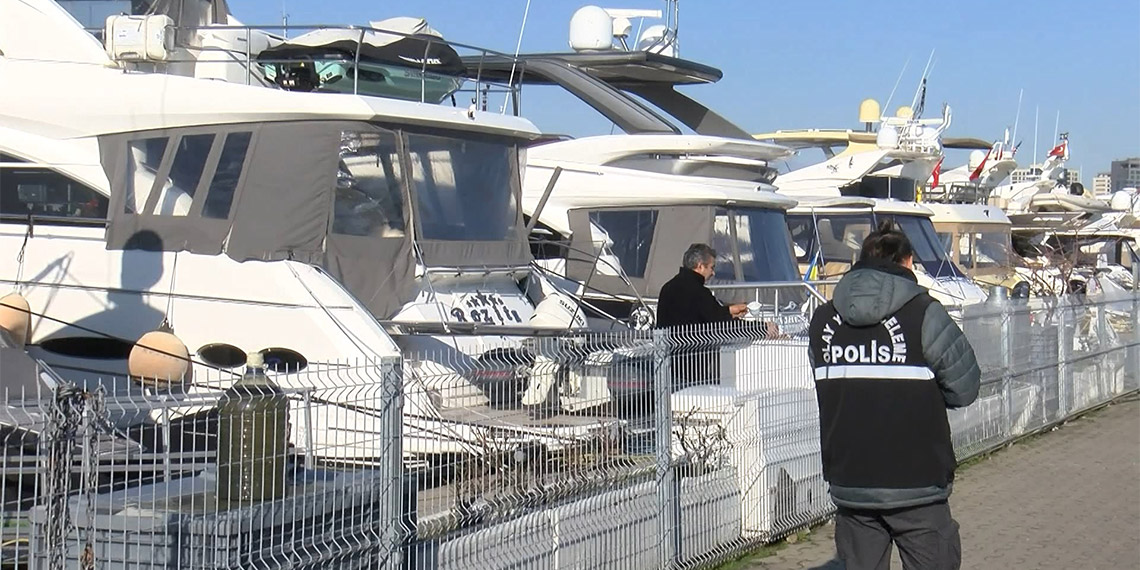 Yattan 300 bin liralık malzeme çaldılar