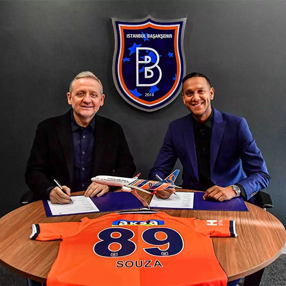 Basaksehir josef de souza ile anlasmaya vardi 7454 dhaphoto1 - futbol haberleri, spor haberleri - haberton