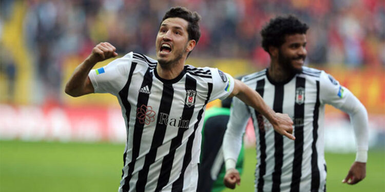 Beşiktaşlı Salih Uçan sezonun en verimlisi