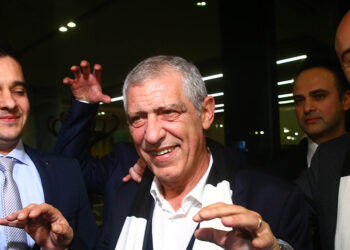 Beşiktaş'ın yeni teknik direktörü Santos İstanbul'da