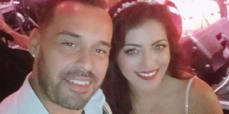 1 ay önce evlendiği eşini öldürdü