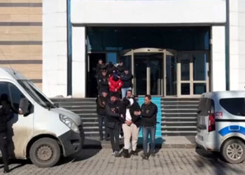 Bitlis merkezli 3 ilde dolandırıcılık operasyonu; 6 gözaltı