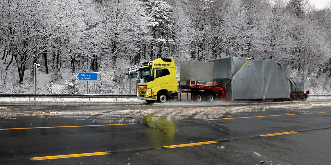 Bolu Dağı'nda kar yağışı; Kar kalınlığı 5 santimetreye ulaştı