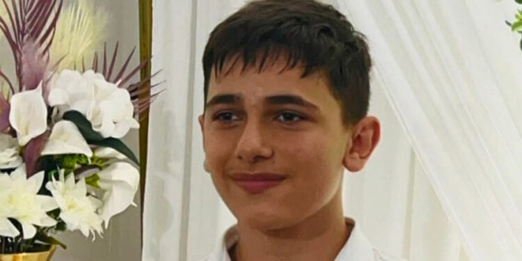 Kafası sac büküm makinesine sıkışan çocuğun yaşam savaşı