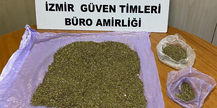 İzmir'de cezaevi firarisi operasyonla yakalandı