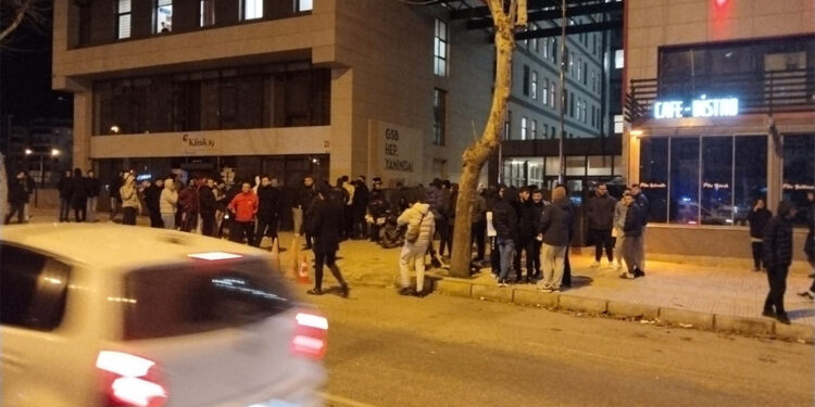 Kahramanmaraş 4.1, Çorum 4.2'lik depremle sallandı