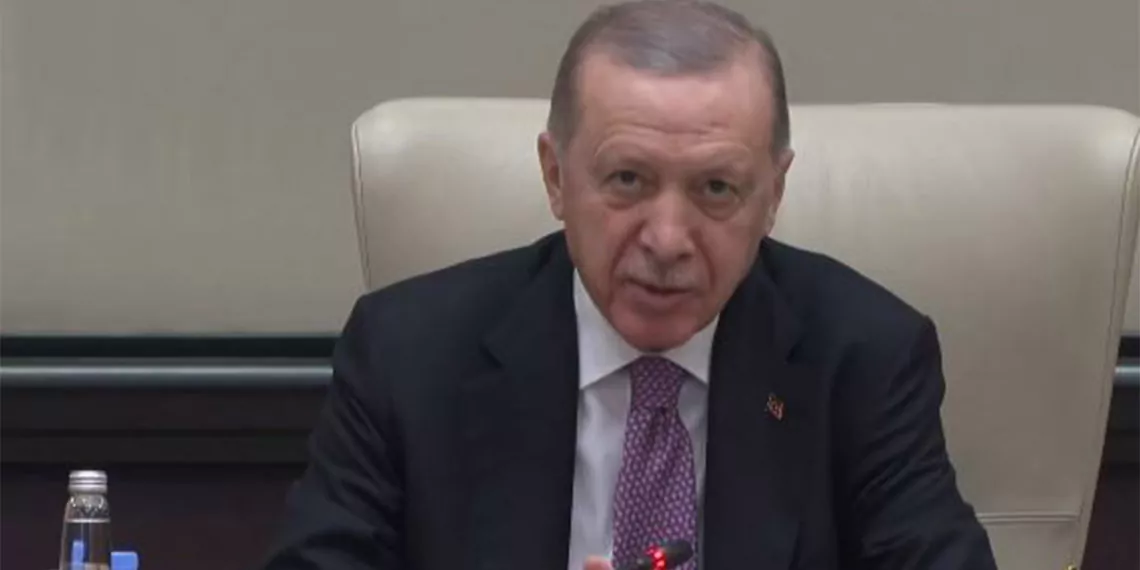 Erdoğan ilk türk uzay yolcusu ile görüştü