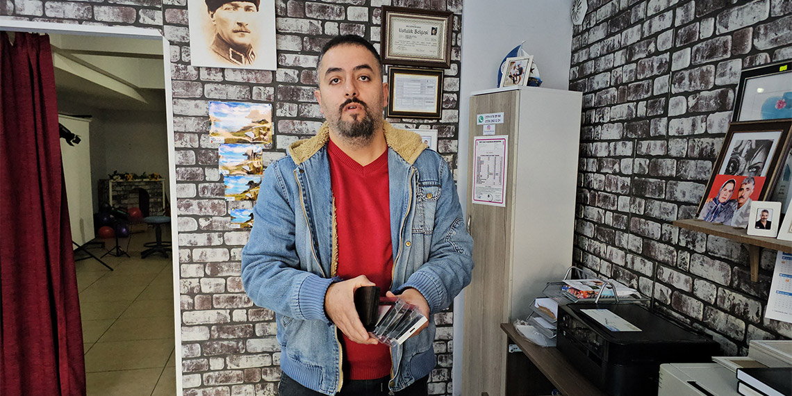 Düğün fotoğrafçısının hard diski bozuldu, mutlu günlerin görüntüler yok oldu