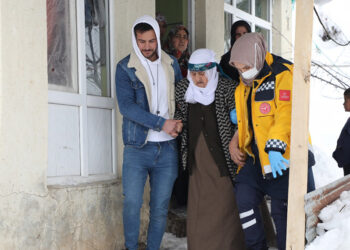 95 yaşındaki hasta için ekipler seferber oldu