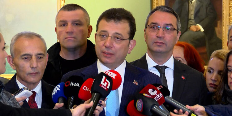 Sayın Kurum'a adaylığı hayırlı olsun demek isterim