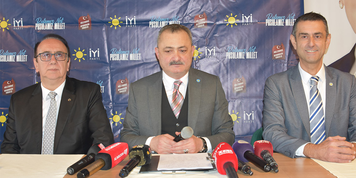 İYİ Parti Genel İdare Kurulu (GİK) üyesi Rıdvan Yalçın, eski Ordu Belediye Başkanı Enver Yılmaz'ın, 31 Mart seçimlerinde İYİ Parti'nin Ordu adayı olduğunu açıkladı.