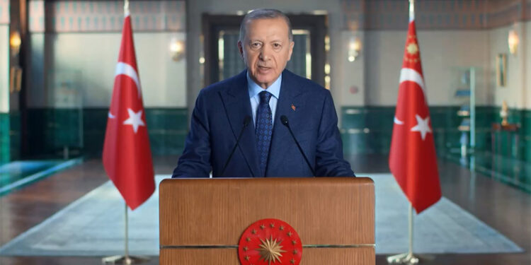 Cumhuriyetimizin ikinci asrına uzay göreviyle adım atıyoruz