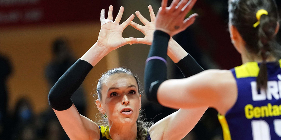 Fenerbahçe Opet CEV Şampiyonlar Ligi'nde çeyrek finale yükseldi