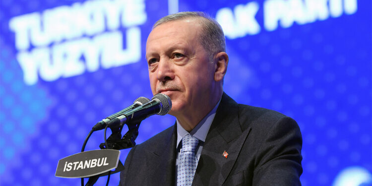 Ak Parti'nin İstanbul adayı Murat Kurum oldu