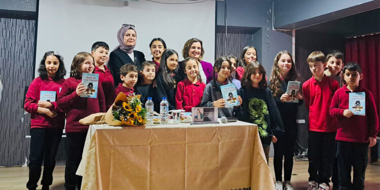 Ankara Keçiören Şehit Hüseyin Köksal İlkokulu yazar-okur buluşması