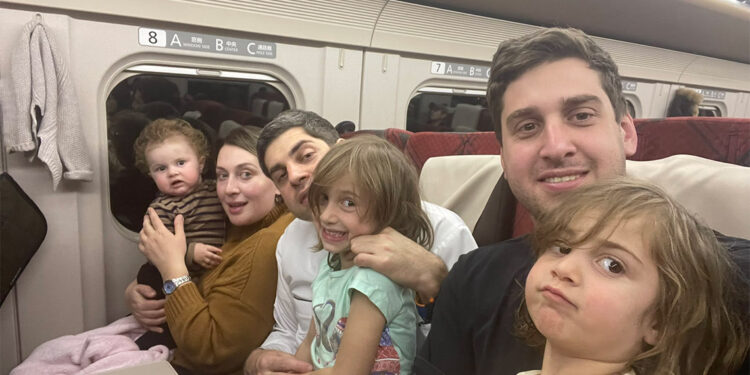 Gürcistan’ın Tokyo Büyükelçisi, geceyi trende geçirdi