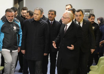 Ali Yerlikaya deprem bölgesi Hatay'da