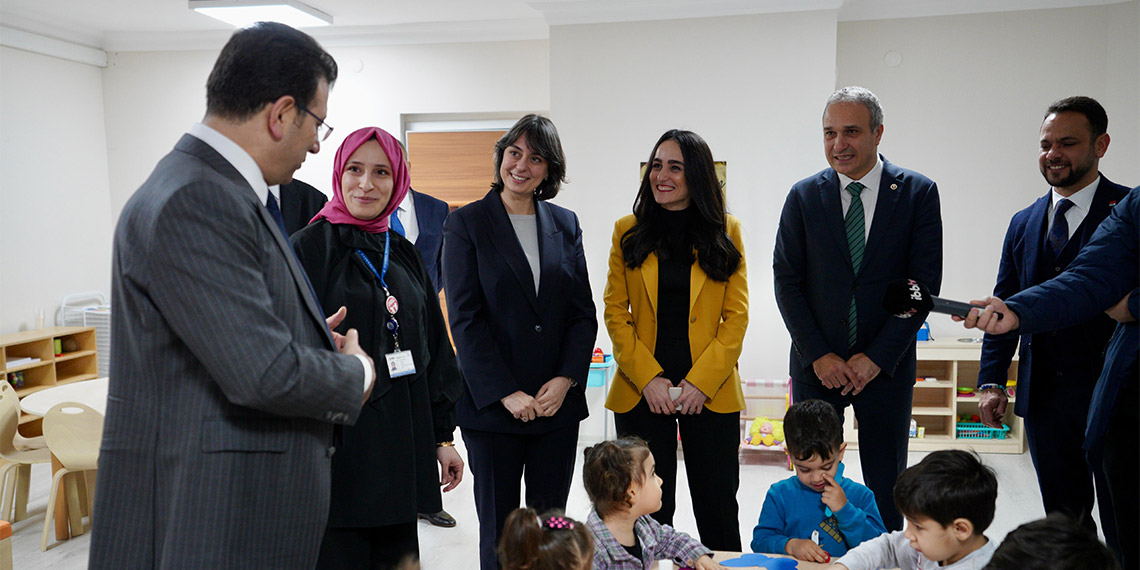 İstanbul Belediye Başkanı Ekrem İmamoğlu, "Devlet tahakküm kuran, baskı kuran değildir. Devlet, cumhuriyetle birlikte kimsesizlerin kimsesidir, insanını mutlu edendir." dedi.