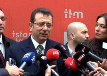 Ekrem İmamoğlu'na taş atmak prim yapacak zannediliyor