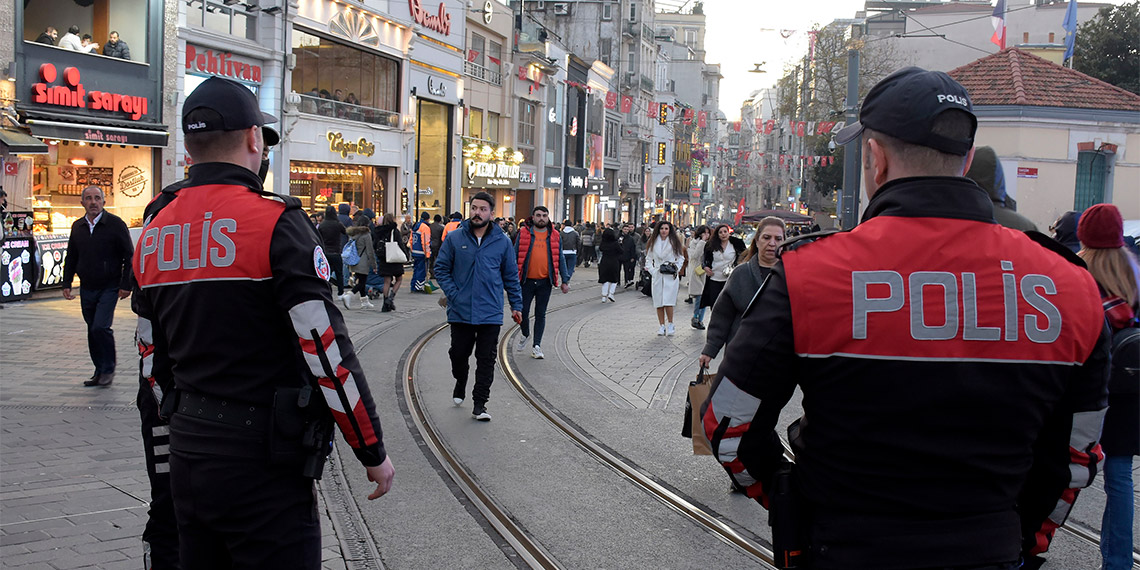 İstanbul Emniyeti 50 noktada denetim yaptı