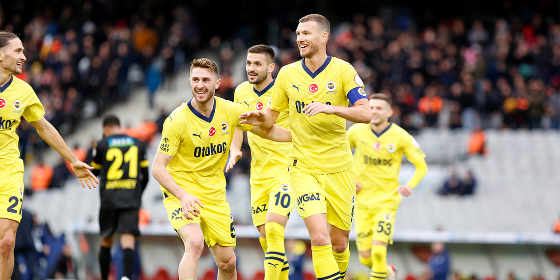 Süper Lig’in 19’uncu haftasında Fenerbahçe İstanbulspor'u 5-1 mağlup etti. Fenerbahçe’de Cengiz Ünder, İstanbulspor karşısında 4 gol kaydetti.