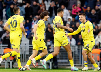 Fenerbahçe İstanbulspor'u 5-1 mağlup etti
