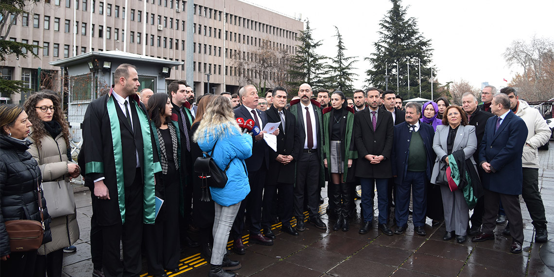 İYİ Parti Genel Başkan Yardımcısı Şeref Olgun, tutuklu gazeteciler Serkan Kafkas ve Süha Çardaklı'nın davasına ilişkin, "Cumhuriyetimizin temel niteliklerinden olan milliyetçiliğin cezalandırılmaya çalışılmasını kabul etmiyoruz" dedi.