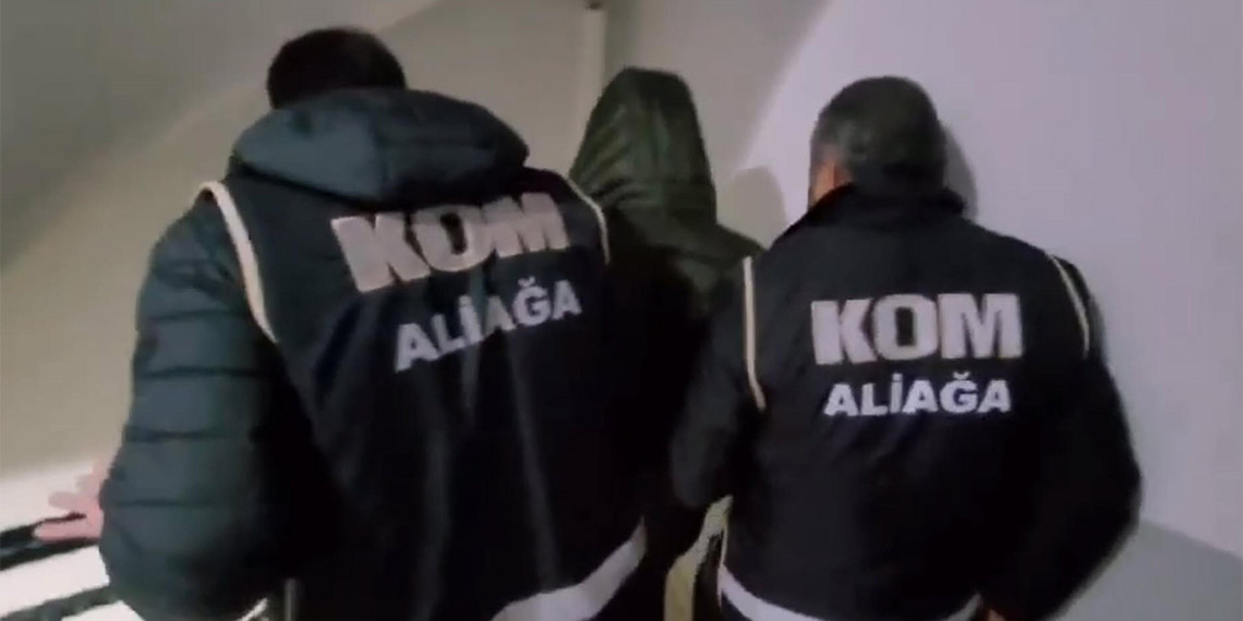 İzmir'de suç örgütüne operasyon düzenlendi, suç örgütü lideri İ.B.'nin de aralarında bulunduğu 6 şüpheli yakalanarak gözaltına alındı.