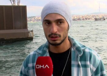 Denize düşen yolcuyu kurtaran seyyar satıcı o anları anlattı