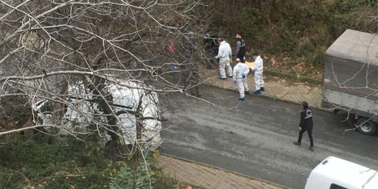 Kilise saldırganlarının kaçarken attıkları kıyafetleri bulundu