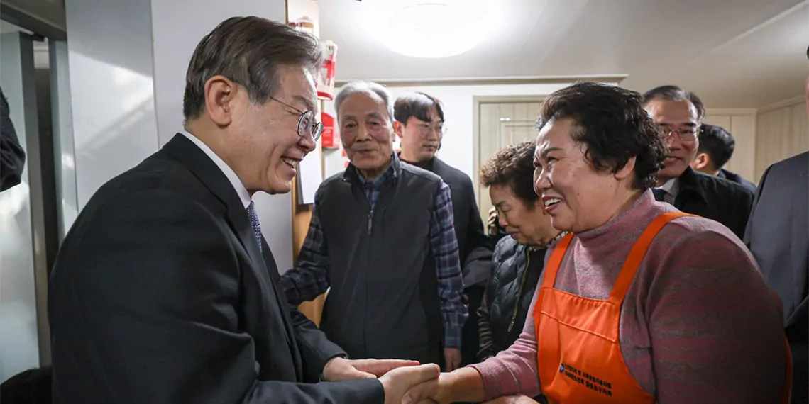 Güney kore’de ana muhalefette yer alan kore demokratik partisi’nin 67 yaşındaki liderinin lee jae-myung'un bıçaklanmasının ardından partiden açıklama yapıldı.