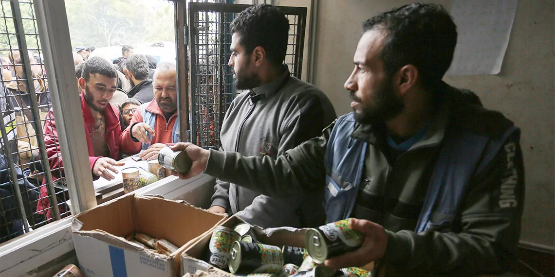 Birleşmiş milletler insani yardım kurumları ile bm dışı yardım kurumların oluşturduğu kurumlar arası daimi komite (iasc), dün unrwa’nın fonlarının kesilmesinin gazze halkı için felaketle sonuçlanacağını ifade etti.