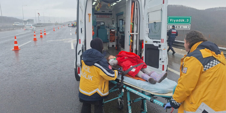 Kuzey Marmara Otoyolu geçişinde zincirleme trafik kazası