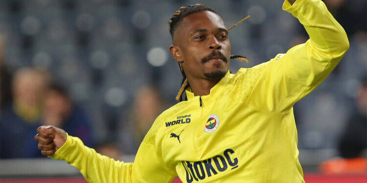 Fenerbahçeli Lincoln Henrique geri döndü